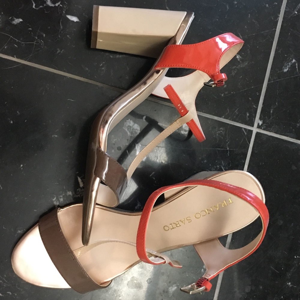 Sandals size 9
